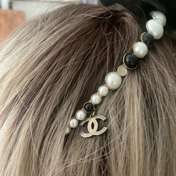 Vintage Chanel headband - Picture 7 of 16
